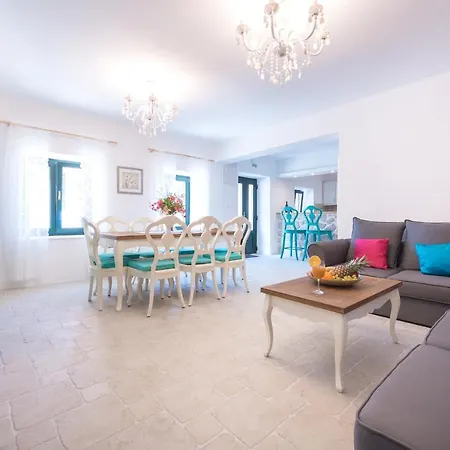 Villa Marojica